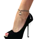 Emoji SECT_heels