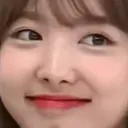 Emoji nayeonsmug