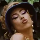 Emoji kiss