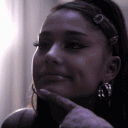 Emoji Ariana